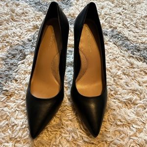 BCBG SKIE pump black size 8